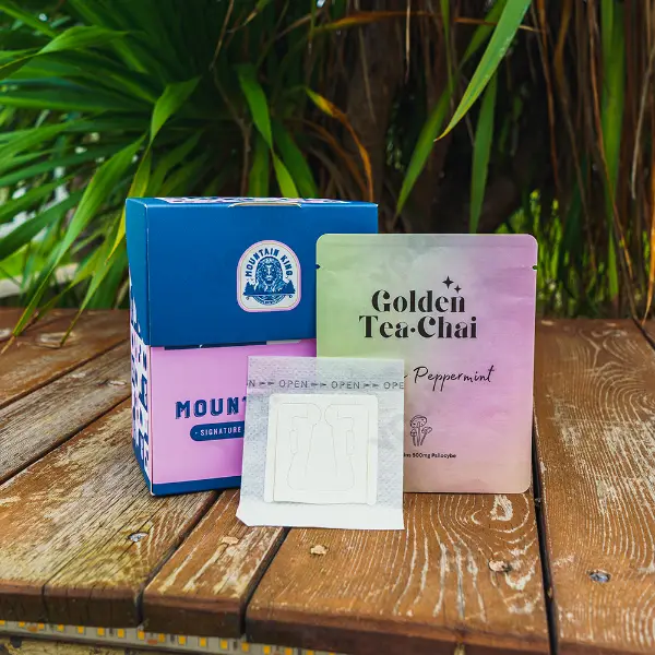 Custom drip coffee filter sachet with colorful packaging box